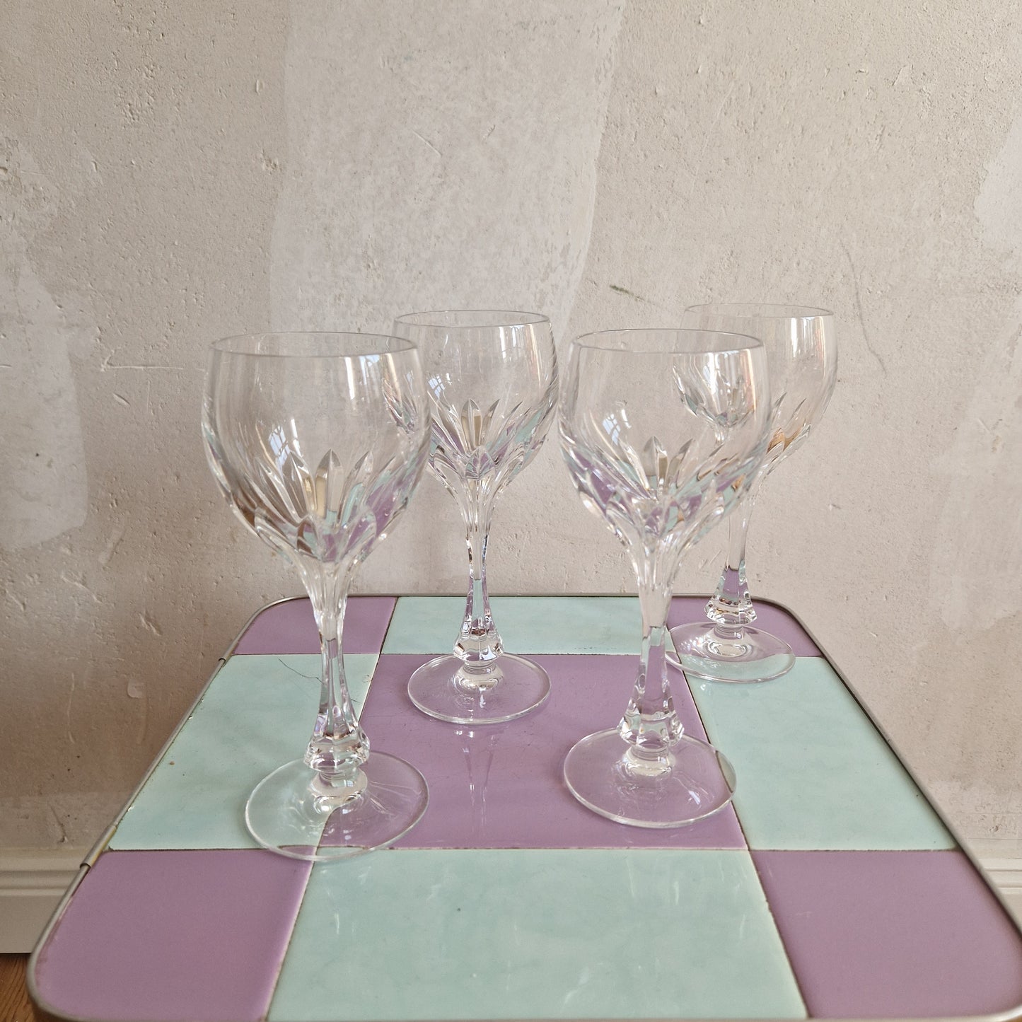 crystal wine glasses