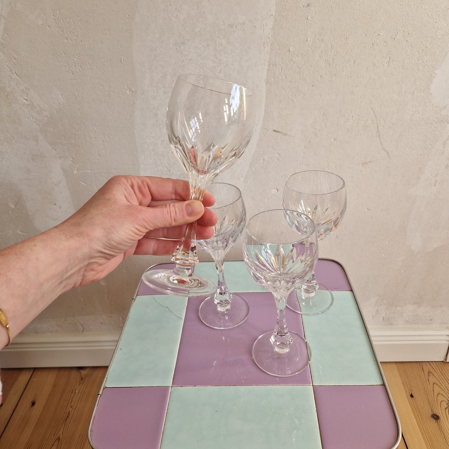crystal wine glasses