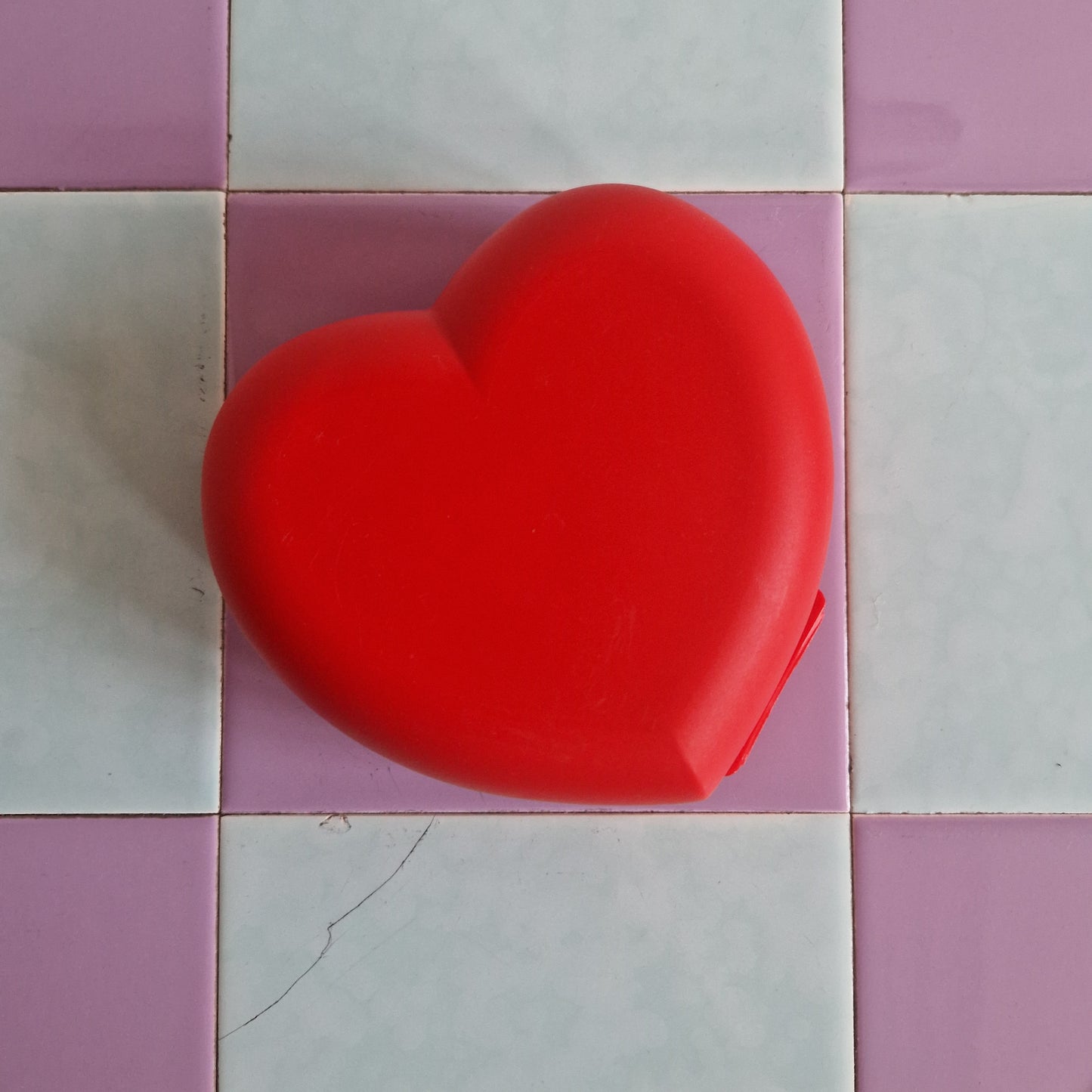 heart-shaped sandwich box