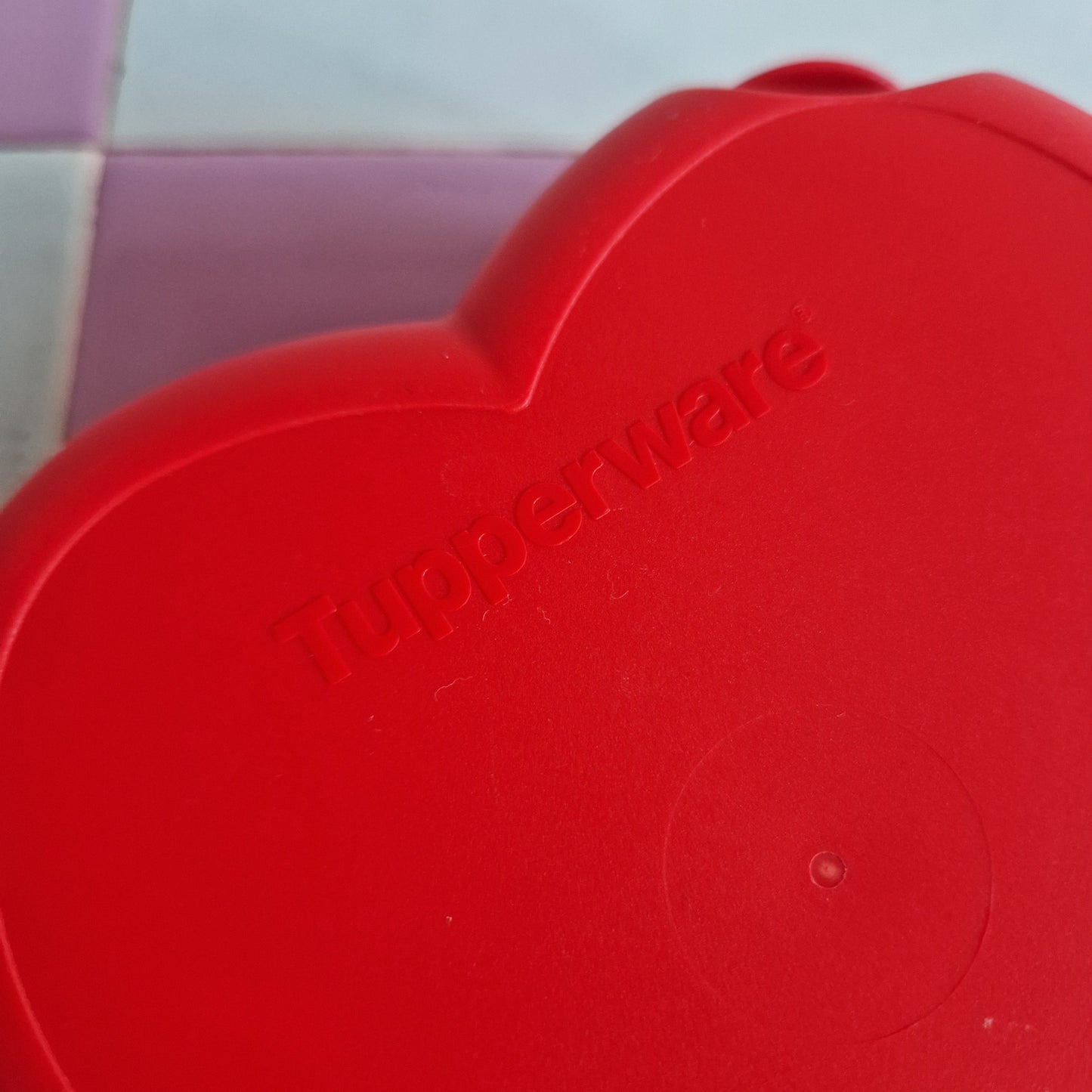 heart-shaped sandwich box