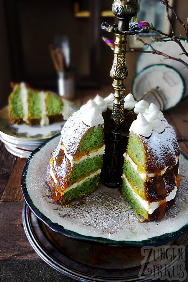 cake pan in mint green
