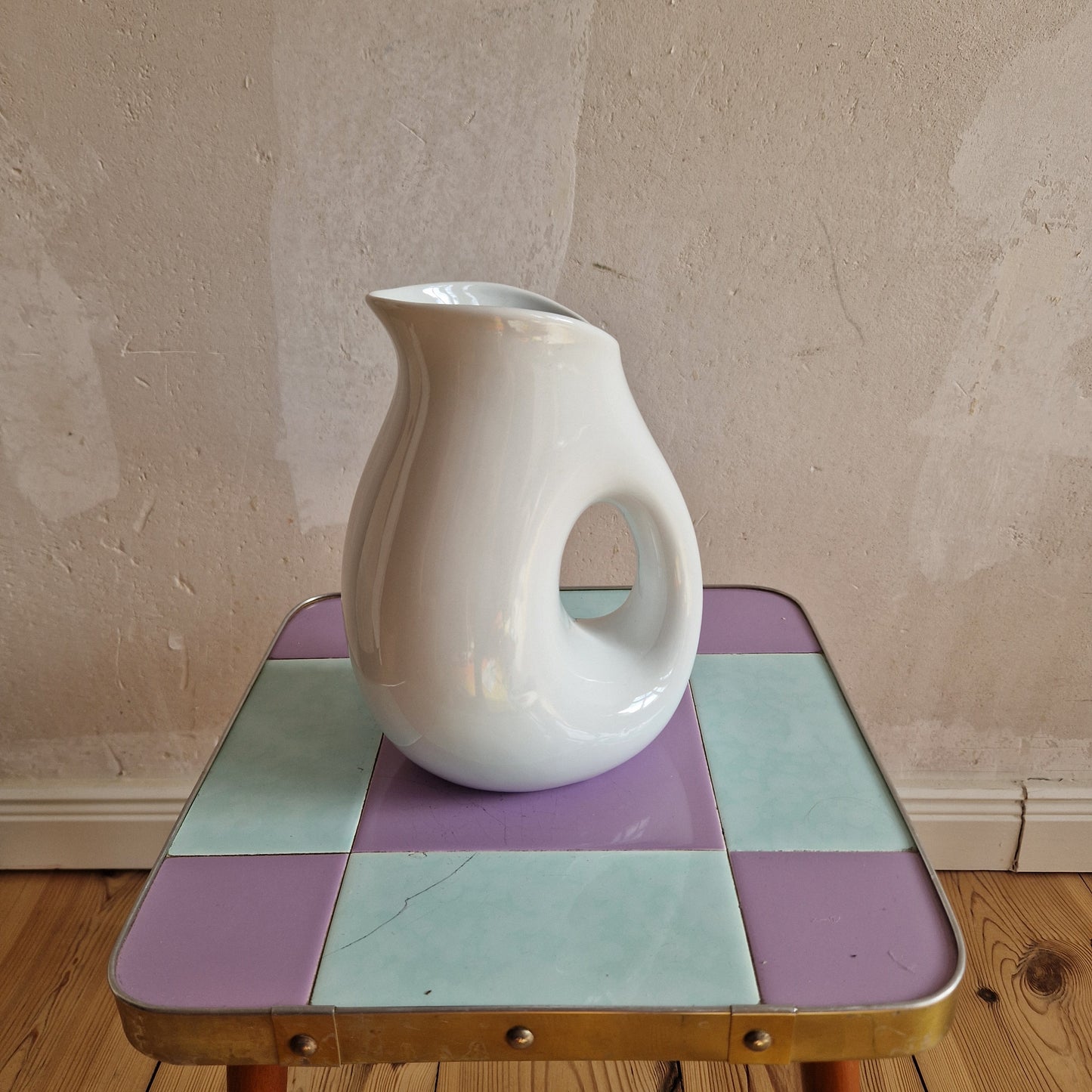 Porcelain jug