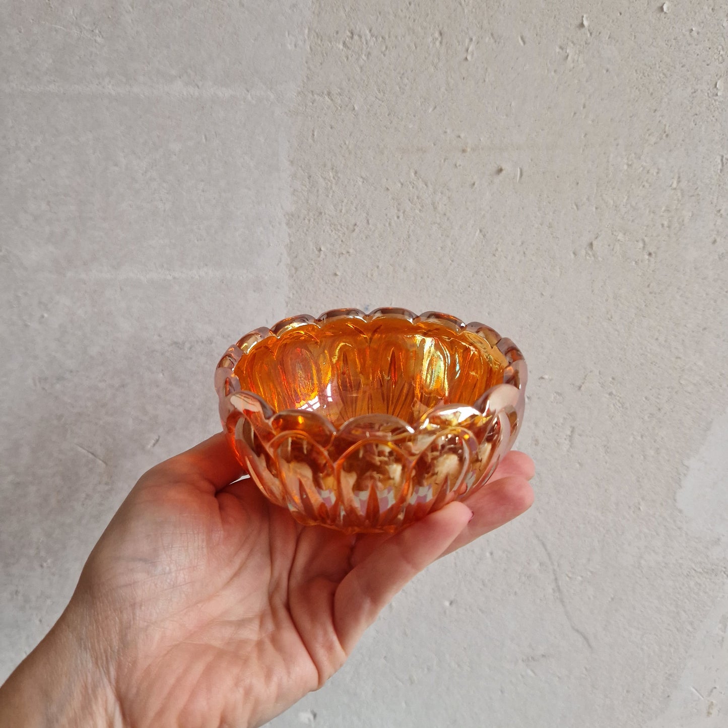 Iridescent marigold carnival glass bowl