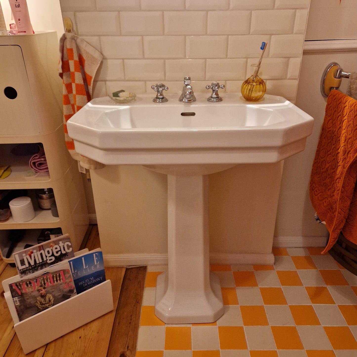 Ceramic sink Duravit